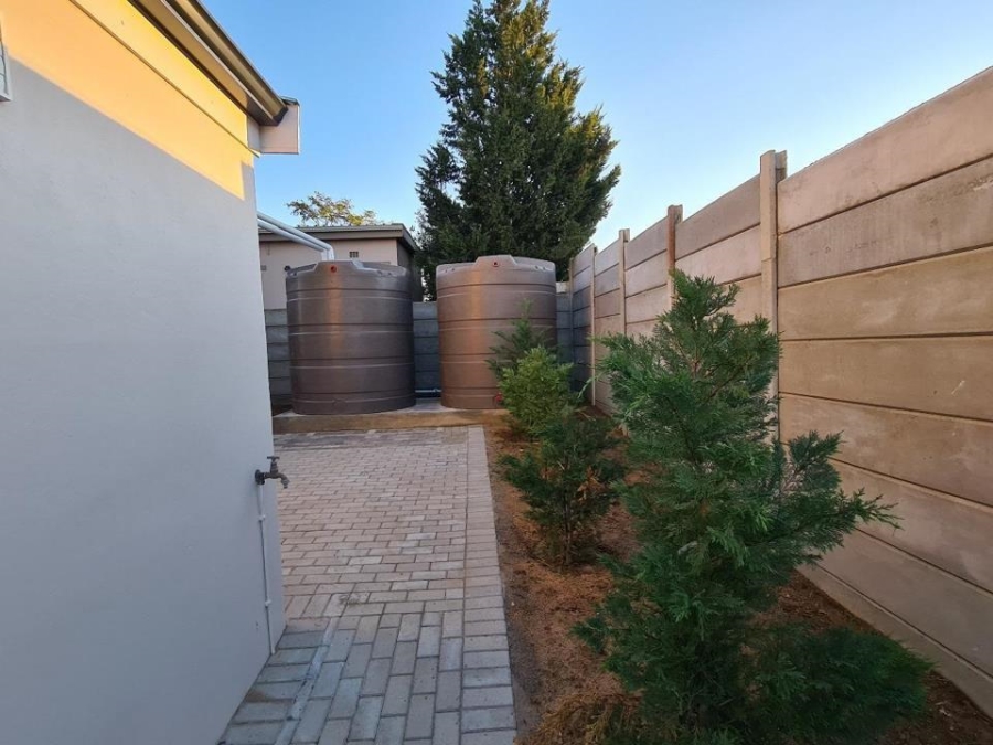 4 Bedroom Property for Sale in Tafelzicht Western Cape